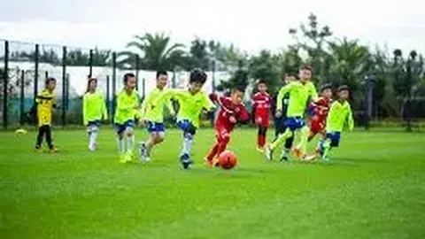 国青U20亚洲杯首战2-1击败卡塔尔，蒯纪闻制胜球助中国队扬眉吐气